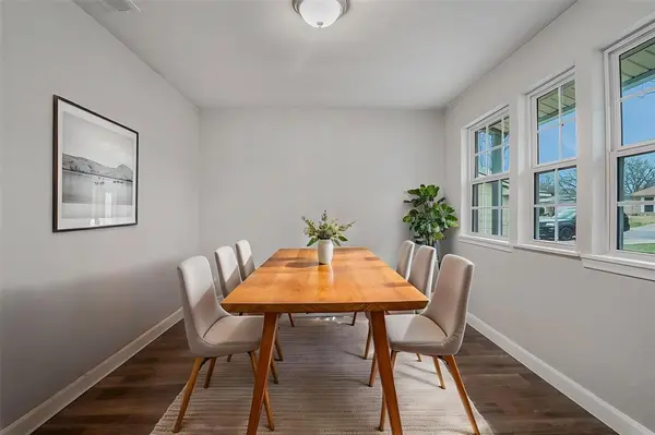 813 S Valentine Drive, Sherman, TX 75090