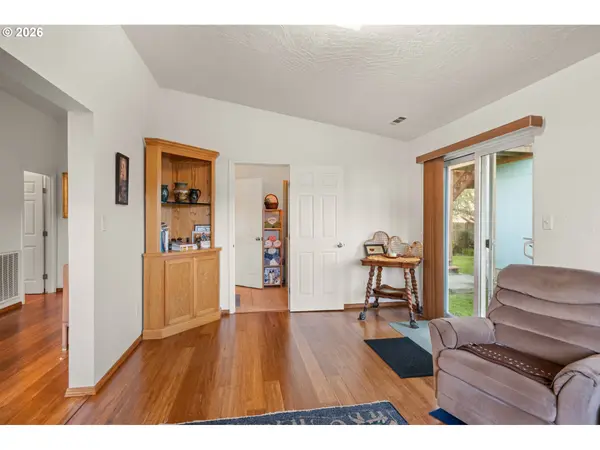 1115 RANSOM AVE, Brookings, OR 97415