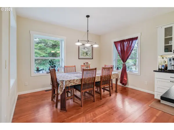 180 TRINITY DR, Castle Rock, WA 98611