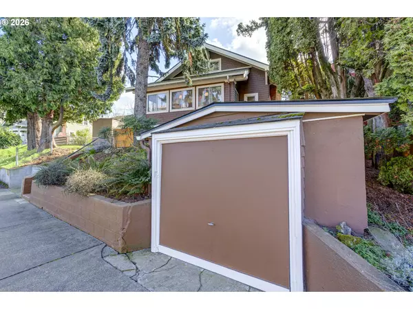 Portland, OR 97232,4036 NE SENATE ST