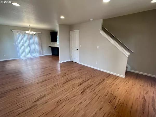 Eugene, OR 97402,279 LACASA ST