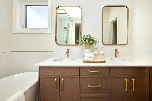 9 Shawnee Passage SW, Calgary, AB T2Y1G4