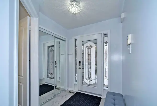 20 National Pine DR, Vaughan, ON L6A 3M1