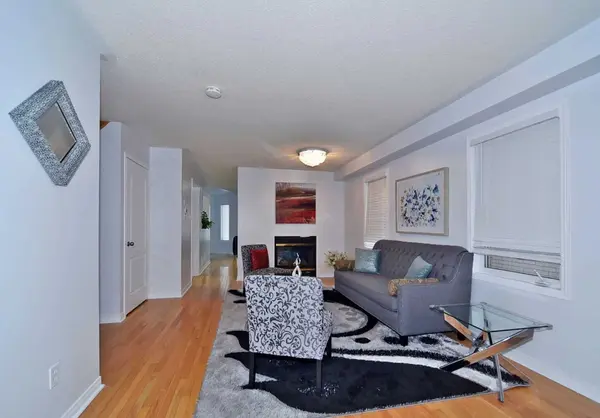 20 National Pine DR, Vaughan, ON L6A 3M1
