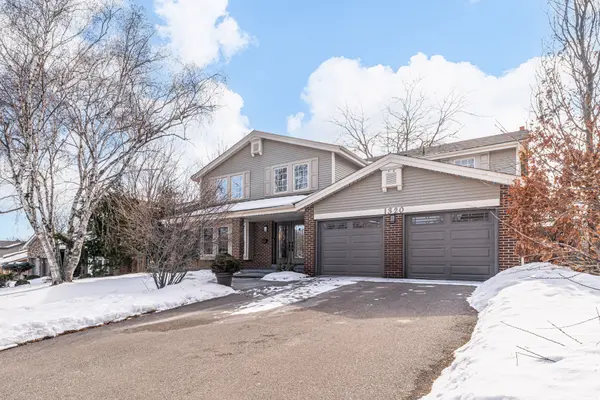 1320 Monmouth DR, Burlington, ON L7P 3J6