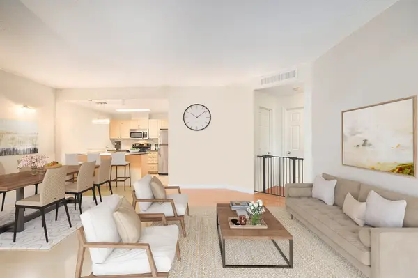 1119 Stittsville Main ST #D, Stittsville - Munster - Richmond, ON K2S 0C8