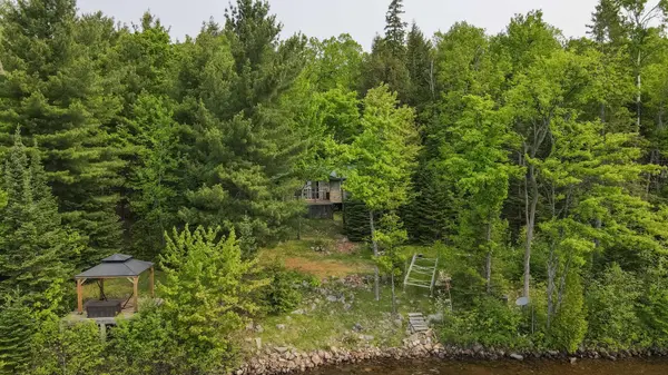 Lot 6 Burnt Island IS, Madawaska Valley, ON K0J 1B0