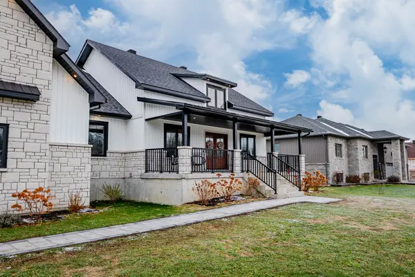 2 Meadow LN, South Stormont, ON K0C 1R0