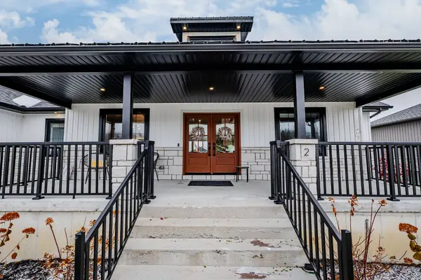 2 Meadow LN, South Stormont, ON K0C 1R0