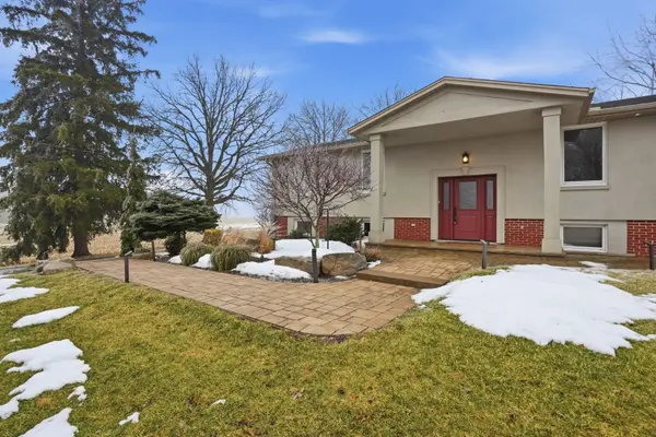 9389 Chippewa RD W, Hamilton, ON L0R 1W0