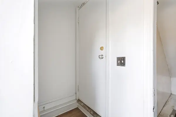 1663 Bank ST, Hunt Club - South Keys And Area, ON K1V 7Z2