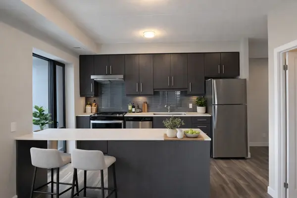 15 Queen ST S #1714, Hamilton, ON L8P 0C6