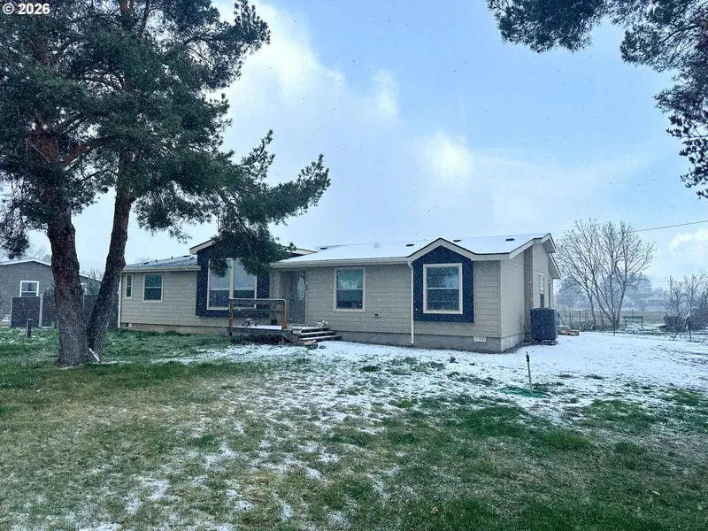 61988 WEST RD, La Grande, OR 97850