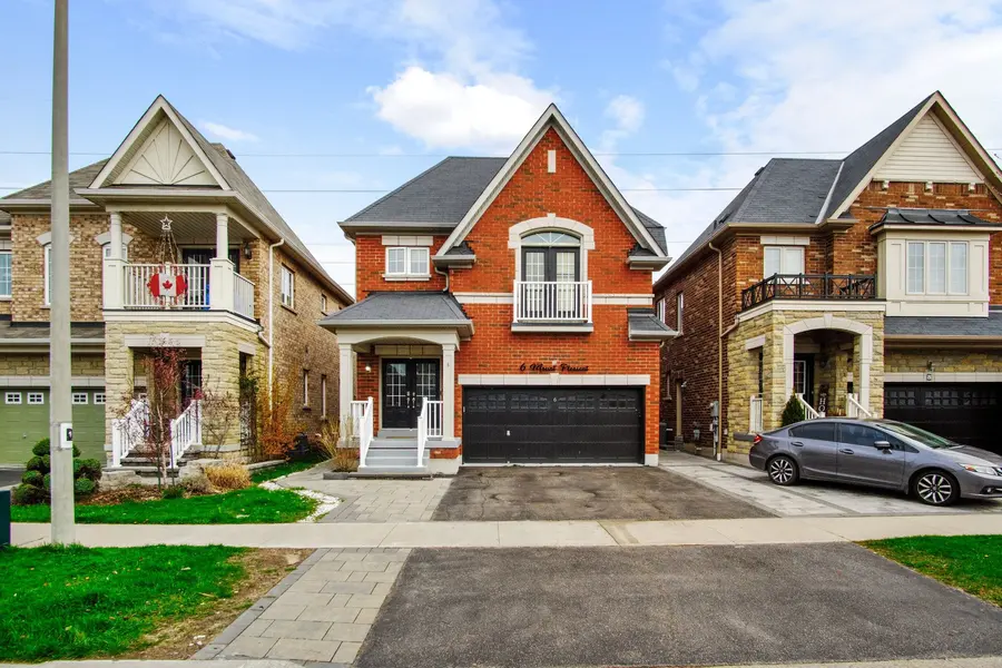 6 Mt Pleasant AVE, Whitby, ON L1N 0C8