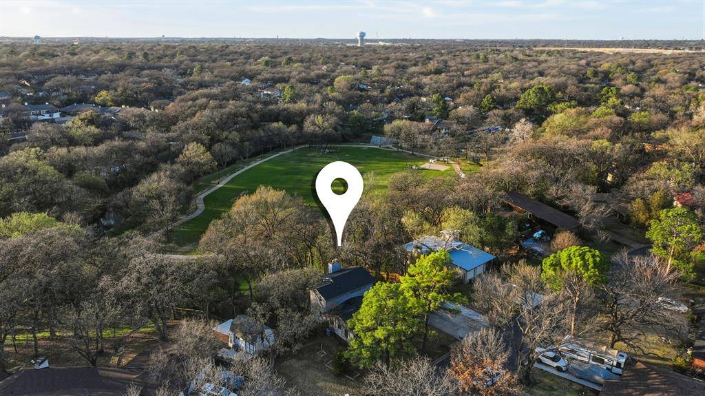 809 Cardinal Circle, Bedford, TX 76022