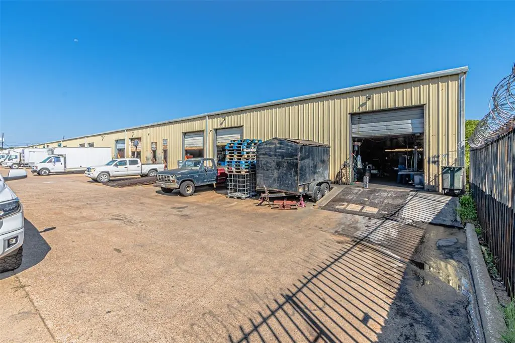 3320 Dilido Road, Dallas, TX 75228