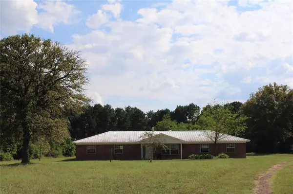 120 FM 2064 N, Jacksonville, TX 75766