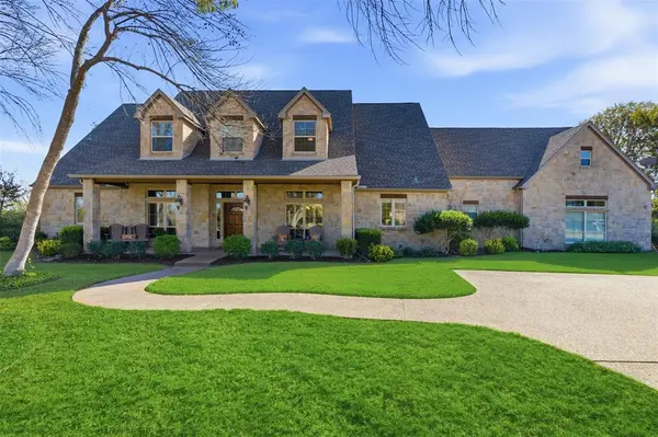 313 Silver Canyon Drive, Fort Worth, TX 76108