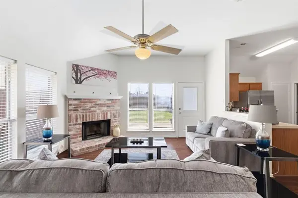 1302 Old Knoll Drive, Wylie, TX 75098