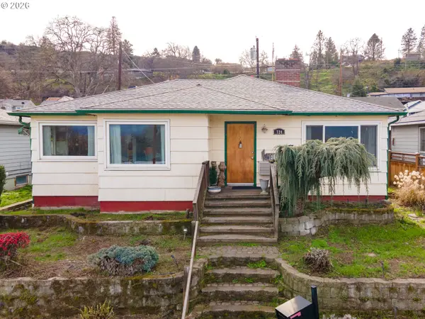 724 E 14TH ST, The Dalles, OR 97058