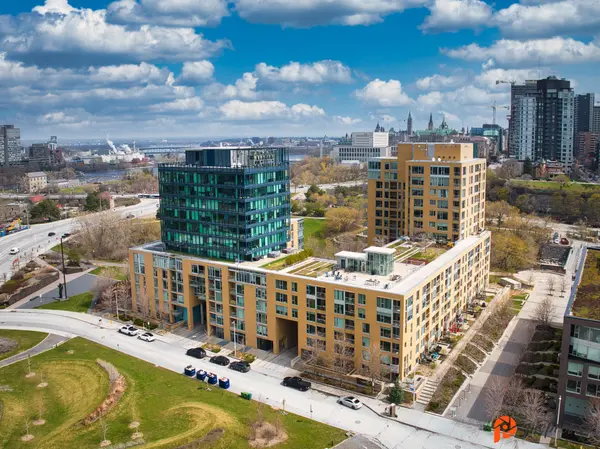 250 Lett ST #206, West Centre Town, ON K1R 0A8