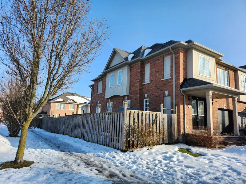 303 Porte RD #Basement, Ajax, ON L1S 0A4