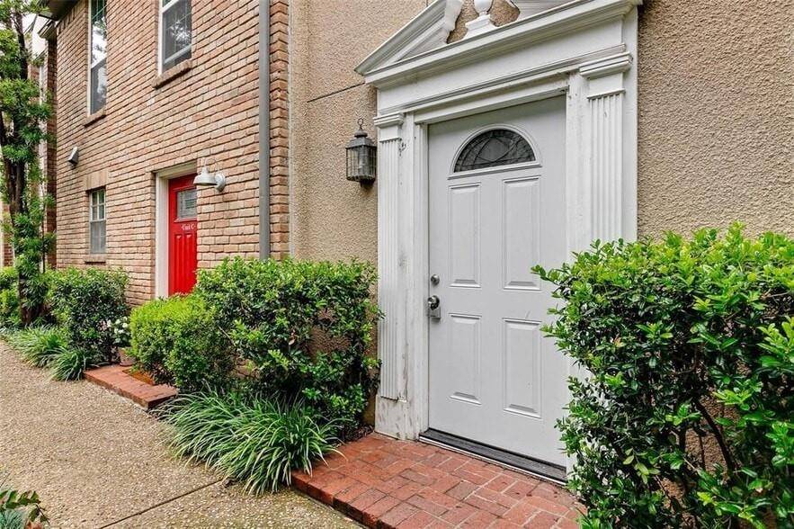 4306 Buena Vista Street #D, Dallas, TX 75205