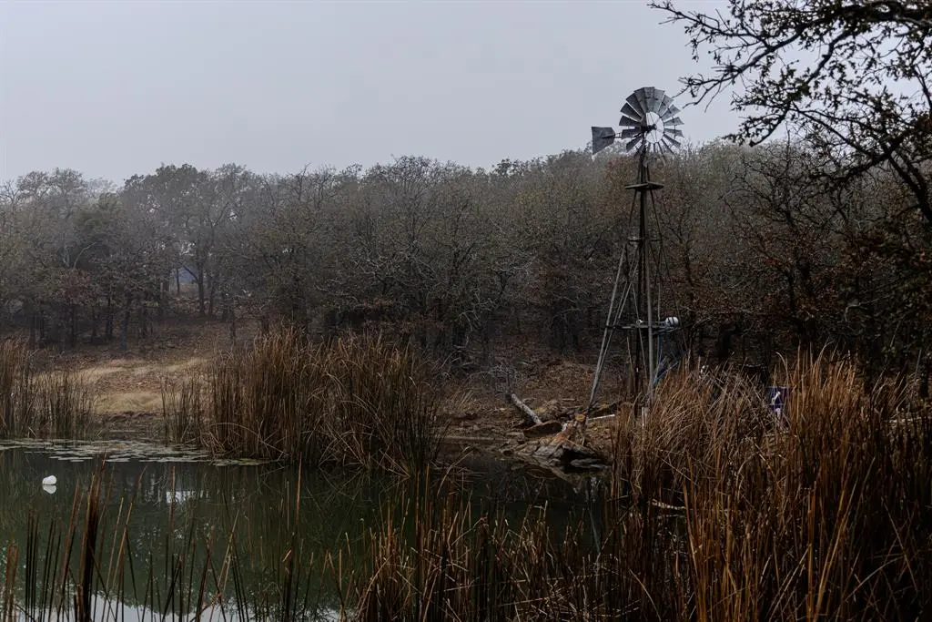 2946 FM 52, Graford, TX 76449