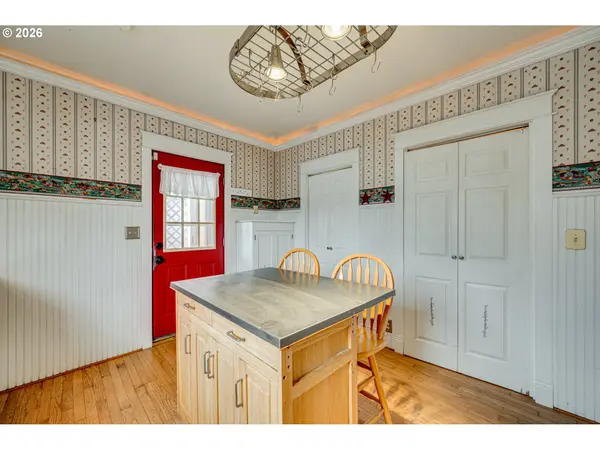 656 DAVIDSON AVE, Woodland, WA 98674