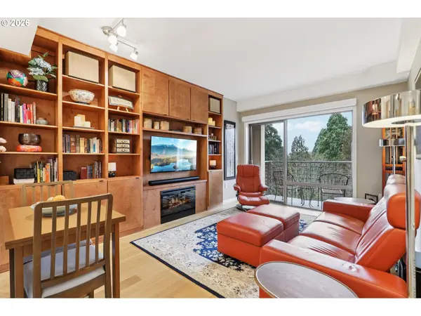 Vancouver, WA 98660,701 Columbia ST #607