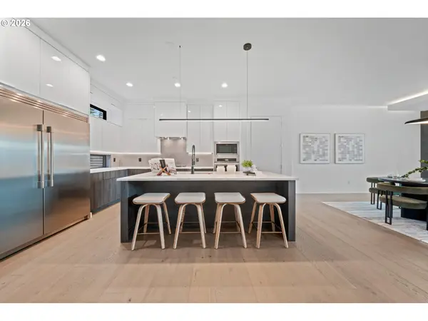 Washougal, WA 98671,2435 N R ST