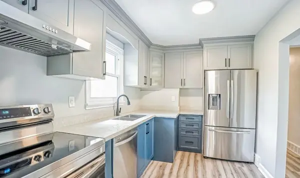 124 Mcmurchy AVE S #MAIN, Brampton, ON L6Y 1Y9