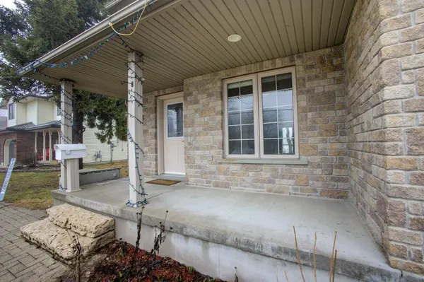 371 Main ST W, Minto, ON N0G 2P0