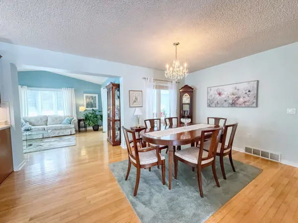 173 Lace Bark LN, Centre Wellington, ON N0B 1J0