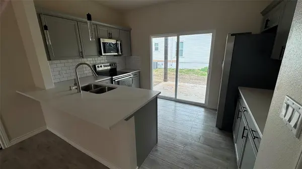 502 W Sanger Street, Celeste, TX 75423