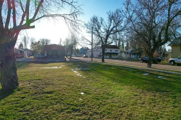 4906 50 ST, Bashaw, AB T0B 0H0