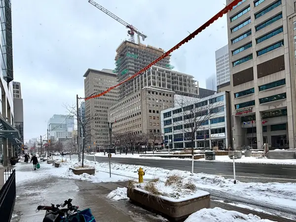 426 University AVE #2206, Toronto C01, ON M5G 1S9