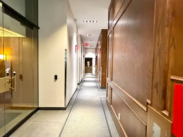 426 University AVE #2206, Toronto C01, ON M5G 1S9