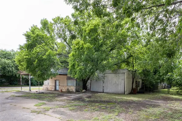 210 Austin Road, Glen Rose, TX 76043