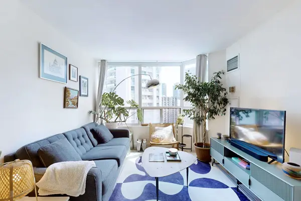 25 Maitland ST #1212, Toronto C08, ON M4Y 2W1