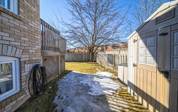 66 Booth CRES, Ajax, ON L1Z 1H8