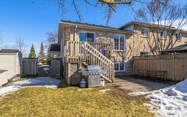 66 Booth CRES, Ajax, ON L1Z 1H8