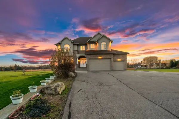 5 Farina DR, Brampton, ON L6P 0E3