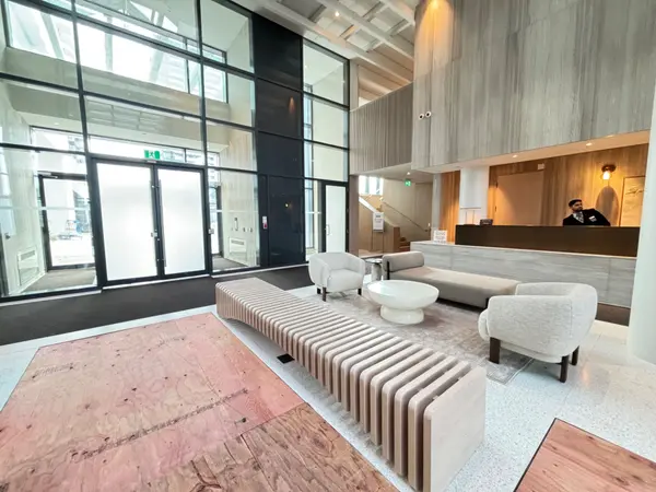 195 Commerce ST #2915, Vaughan, ON L4K 0P9