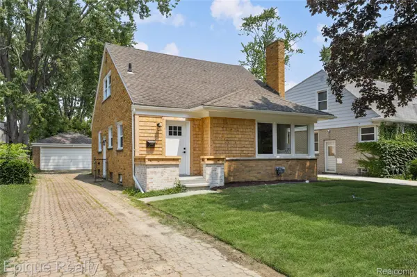 1808 W 12 Mile RD, Royal Oak, MI 48073