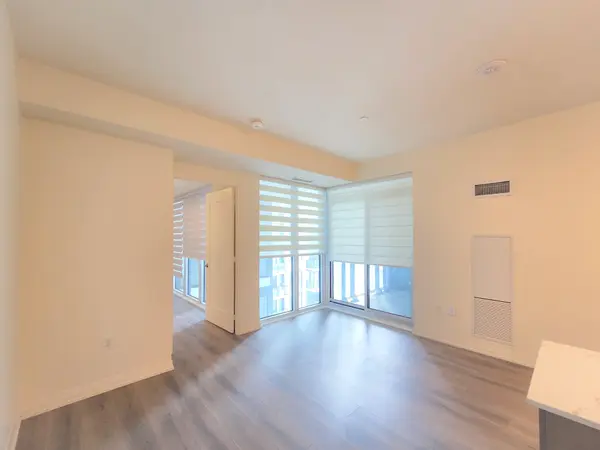 9000 Jane ST #618, Vaughan, ON L4K 0M6