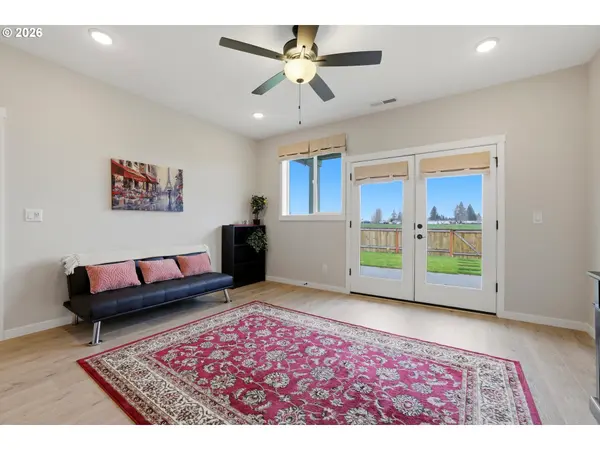 20951 EDEN AVE NE, Donald, OR 97020