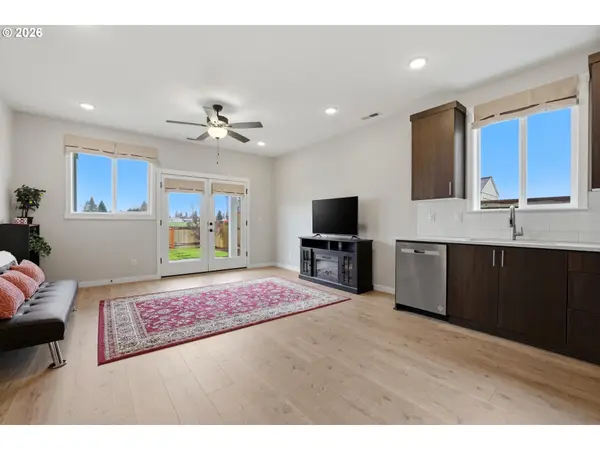 20951 EDEN AVE NE, Donald, OR 97020