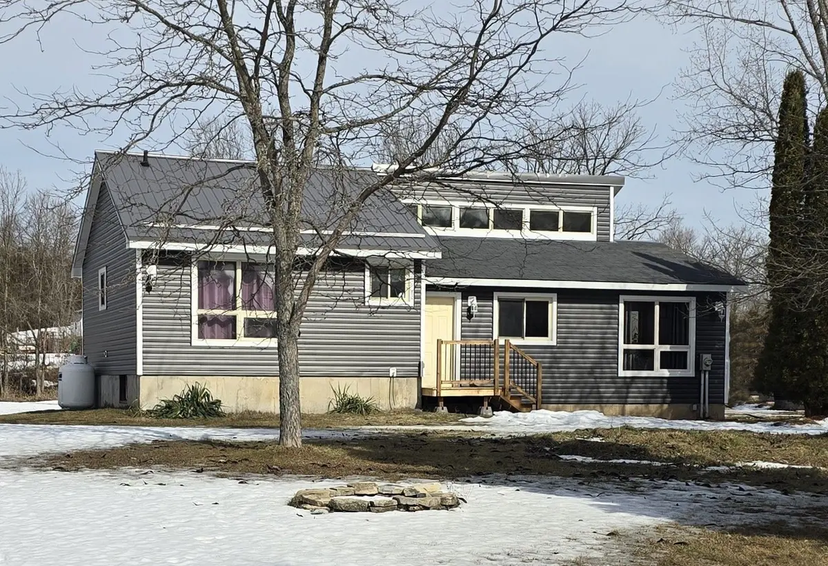 2147 Marlbank RD, Tweed, ON K0K 3J0