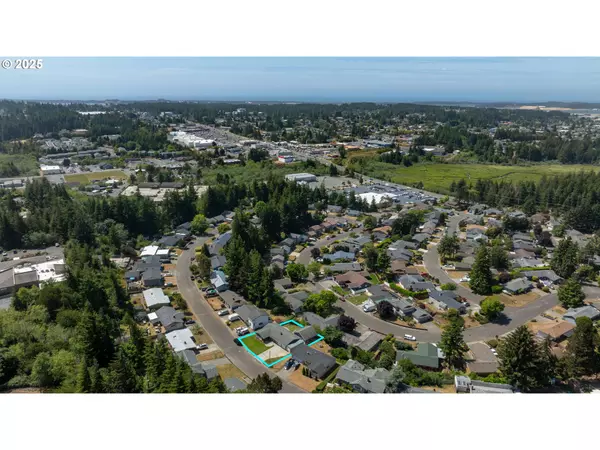 North Bend, OR 97459,3840 VISTA DR